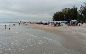 Pantai Gondoriah Pariaman 6 IMG 20260109 WA0025 300x187